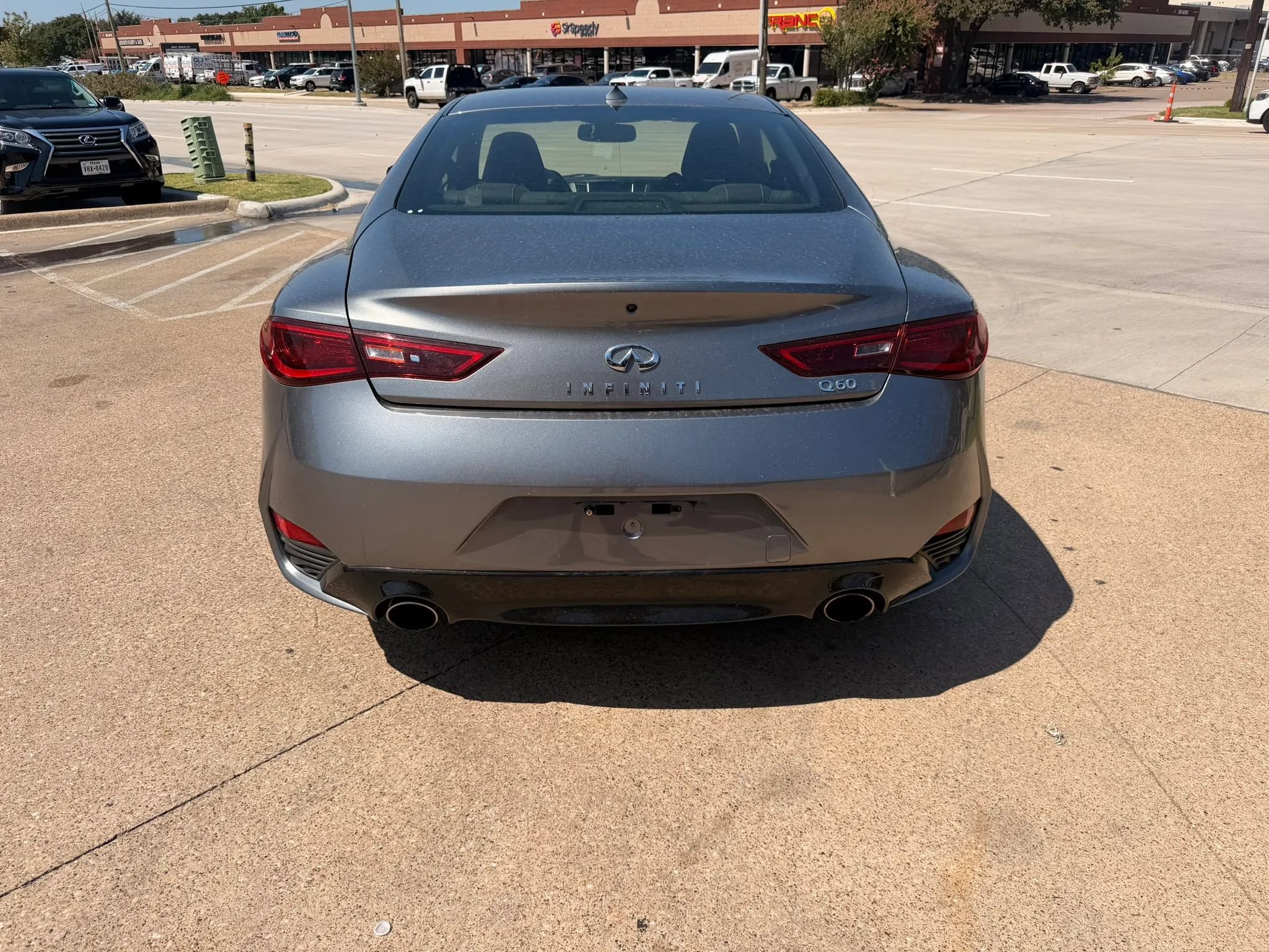 Used 2017 INFINITI Q60 3.0t w/ Premium Plus Package 3.0T RWD image 4