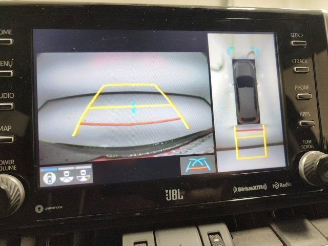 Used 2020 Toyota RAV4 Limited image 5