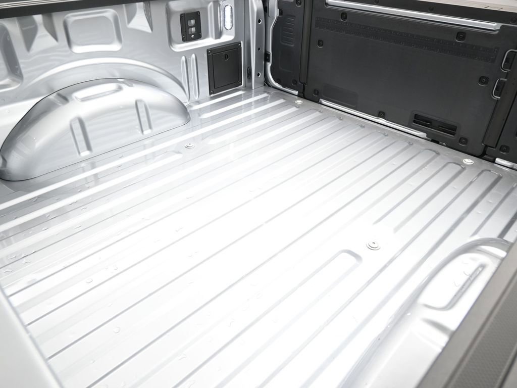 New 2025 Ford F150 Platinum w/ Equipment Group 702A High image 24