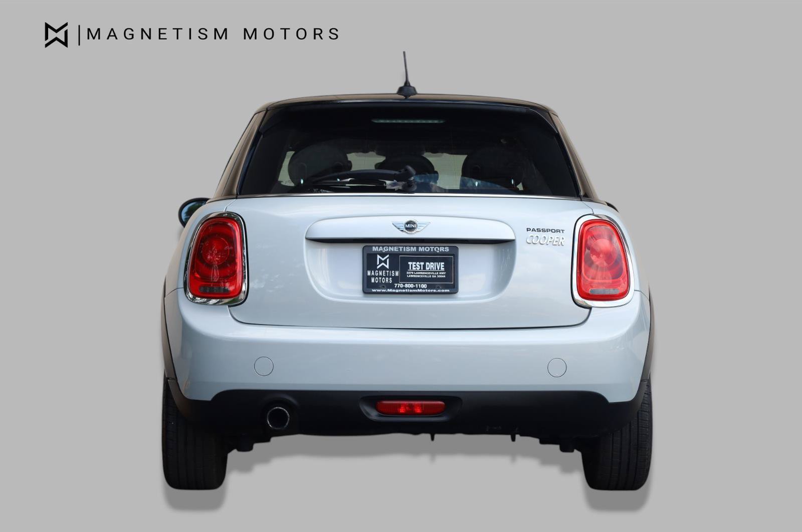 Used 2015 MINI Cooper 4-Door Hardtop FWD image 8