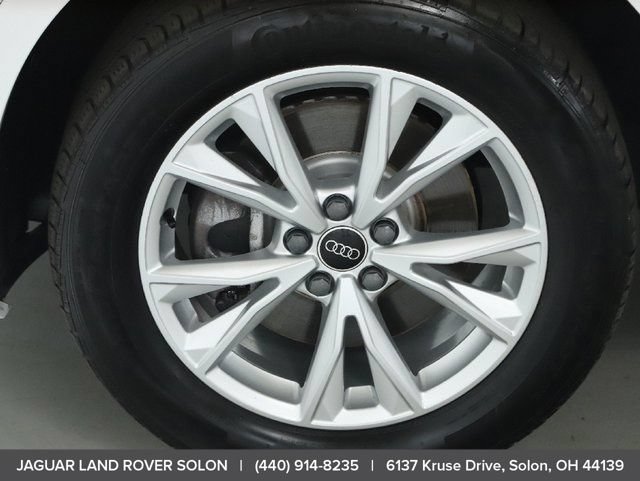 Used 2025 Audi Q3 2.0T Premium AWD/4WD image 38