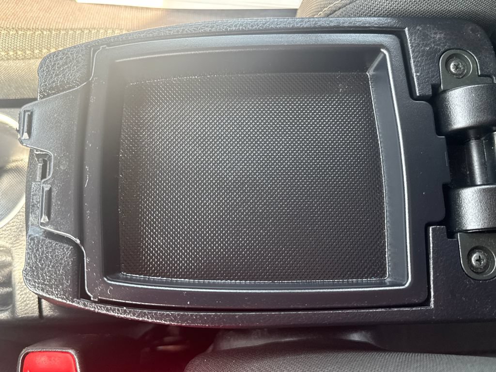 Used 2018 Toyota Corolla LE FWD image 25