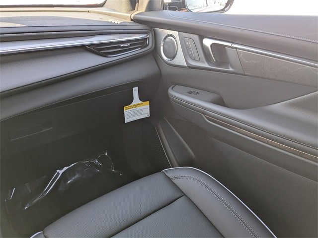 New 2026 Buick Enclave Avenir image 21