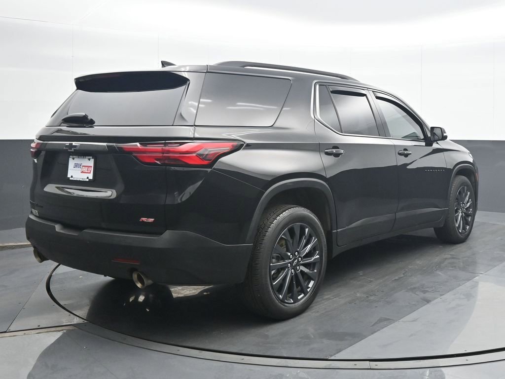 Used 2023 Chevrolet Traverse RS image 6