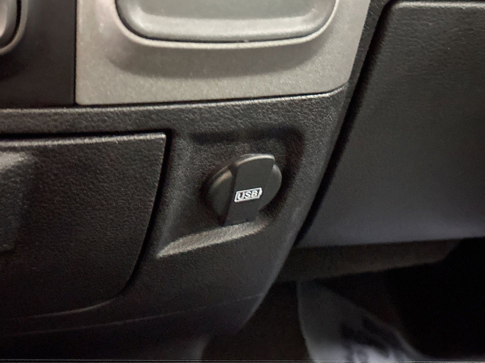 Used 2016 RAM 1500 Express image 26