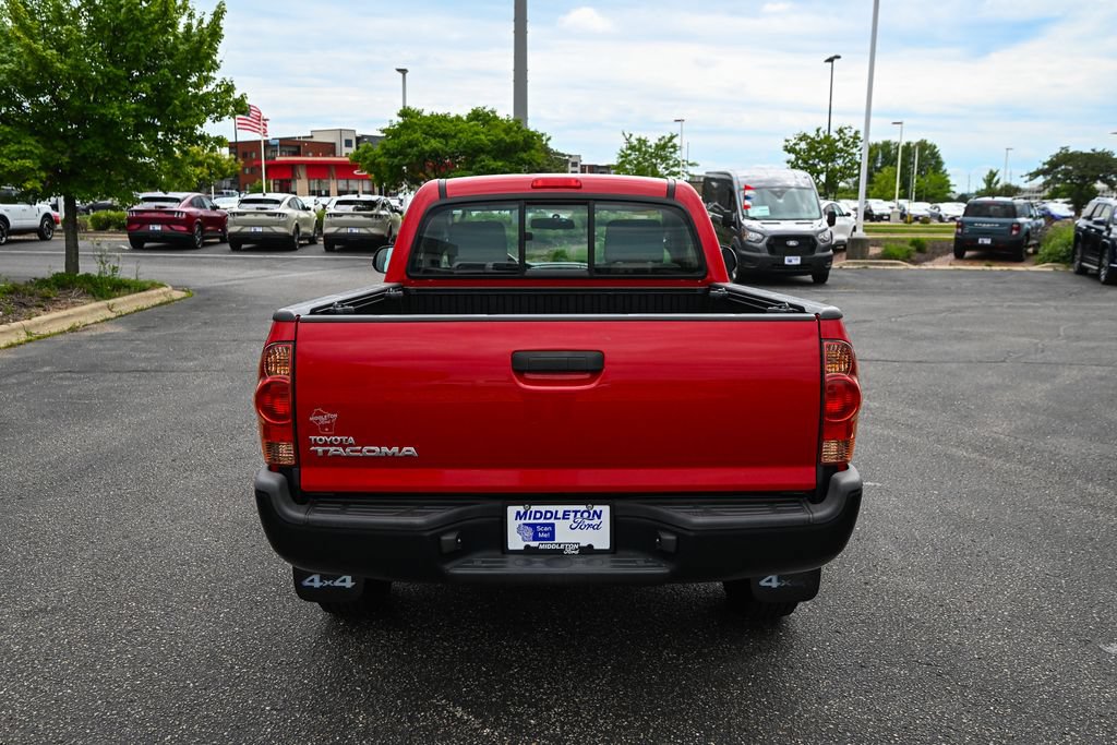Used 2014 Toyota Tacoma 4x4 Regular Cab image 6
