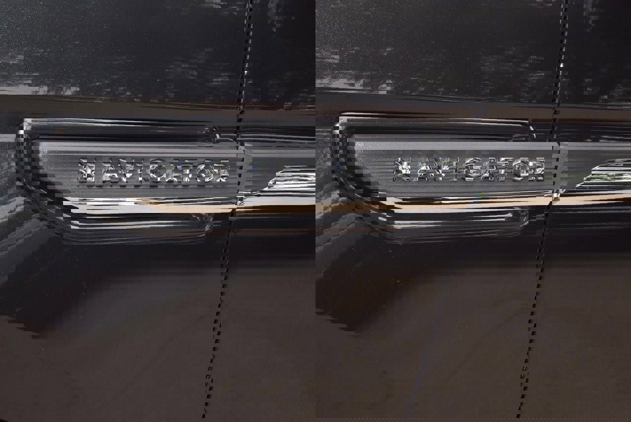 Used 2024 Lincoln Navigator Reserve image 42