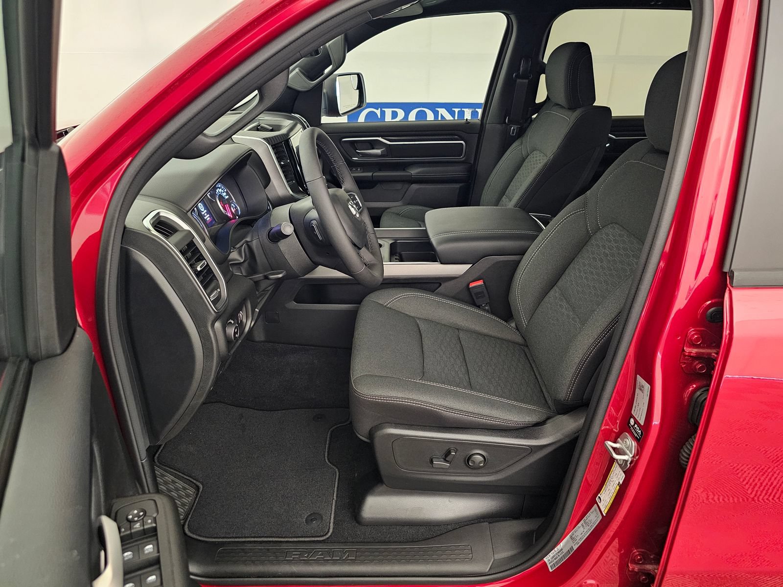 New 2026 RAM 1500 Big Horn AWD/4WD image 4