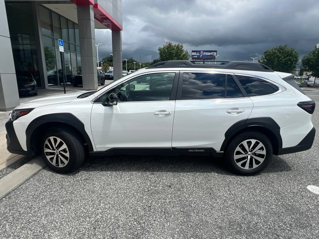 Used 2024 Subaru Outback Premium AWD/4WD image 7