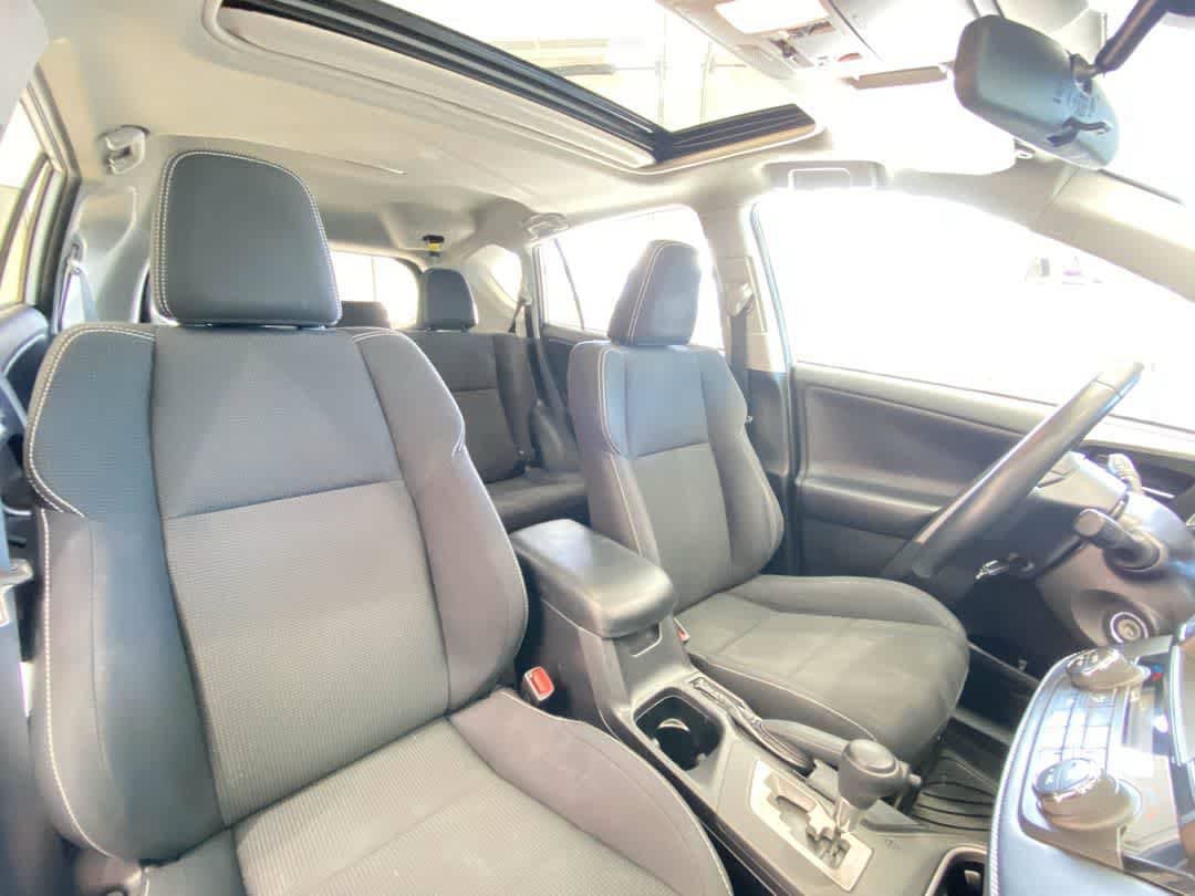 Used 2018 Toyota RAV4 XLE AWD/4WD image 27