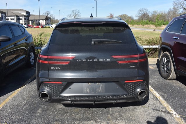 Used 2025 Genesis GV70 2.5T Sport Prestige w/ Sport Prestige Package image 4