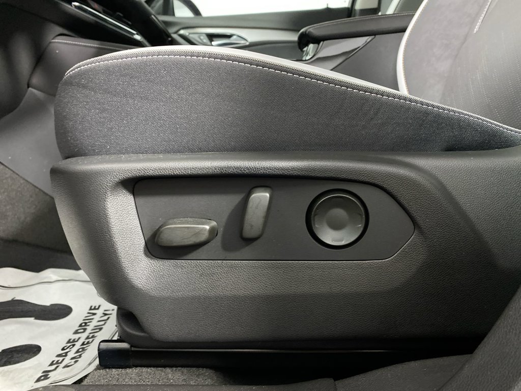 Certified 2025 Buick Envision Sport Touring AWD/4WD image 12