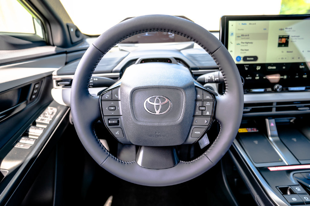 New 2026 Toyota C-HR AWD/4WD image 15