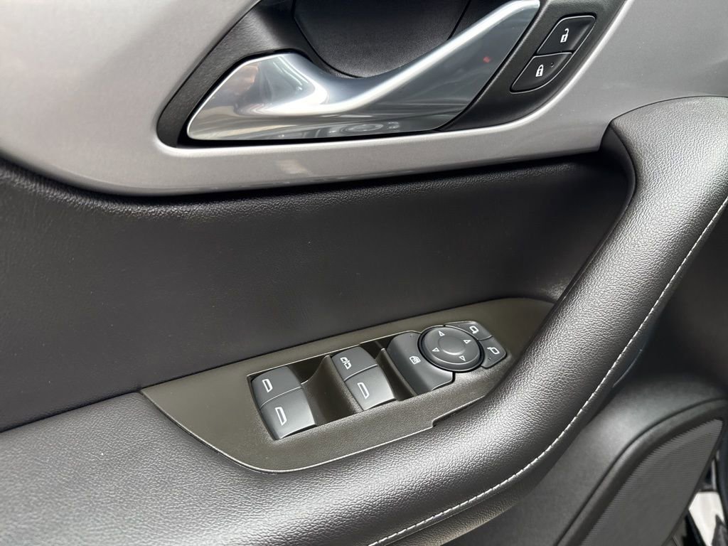 Used 2023 Chevrolet Blazer LT w/ Midnight/Sport Edition image 16