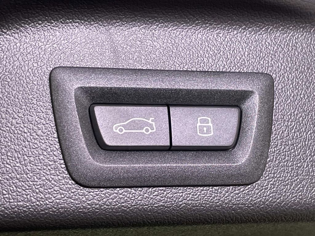 New 2026 BMW X5 xDrive50e AWD/4WD image 18