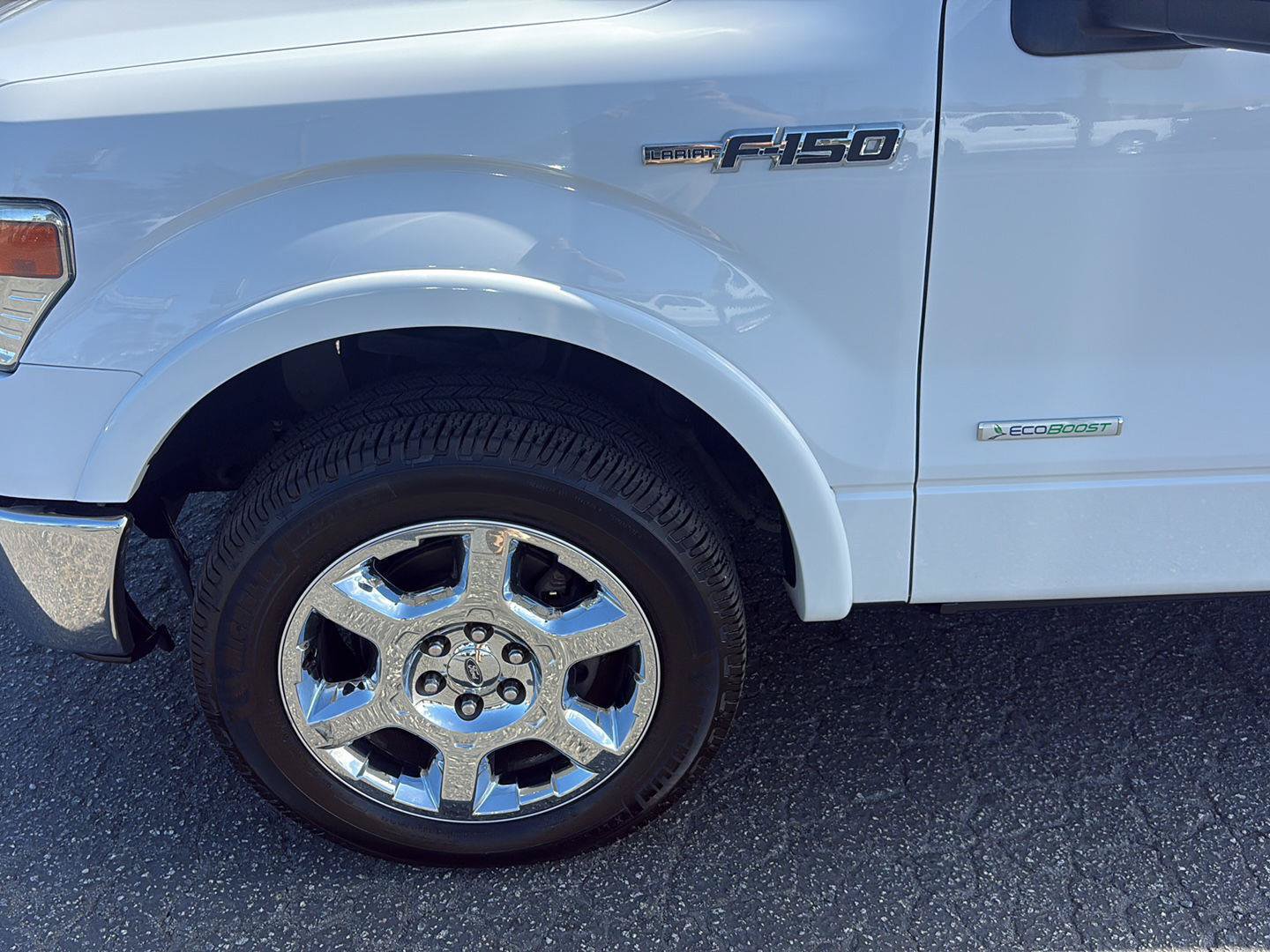 Used 2014 Ford F150 Lariat w/ Equipment Group 502A Luxury AWD/4WD image 21