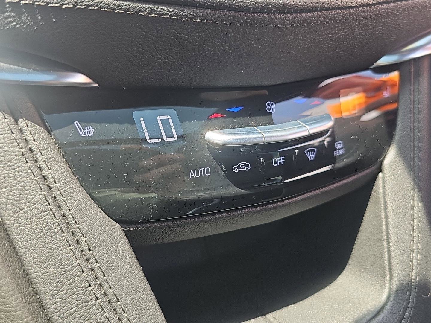 Certified 2023 Cadillac XT5 Premium Luxury AWD/4WD image 17