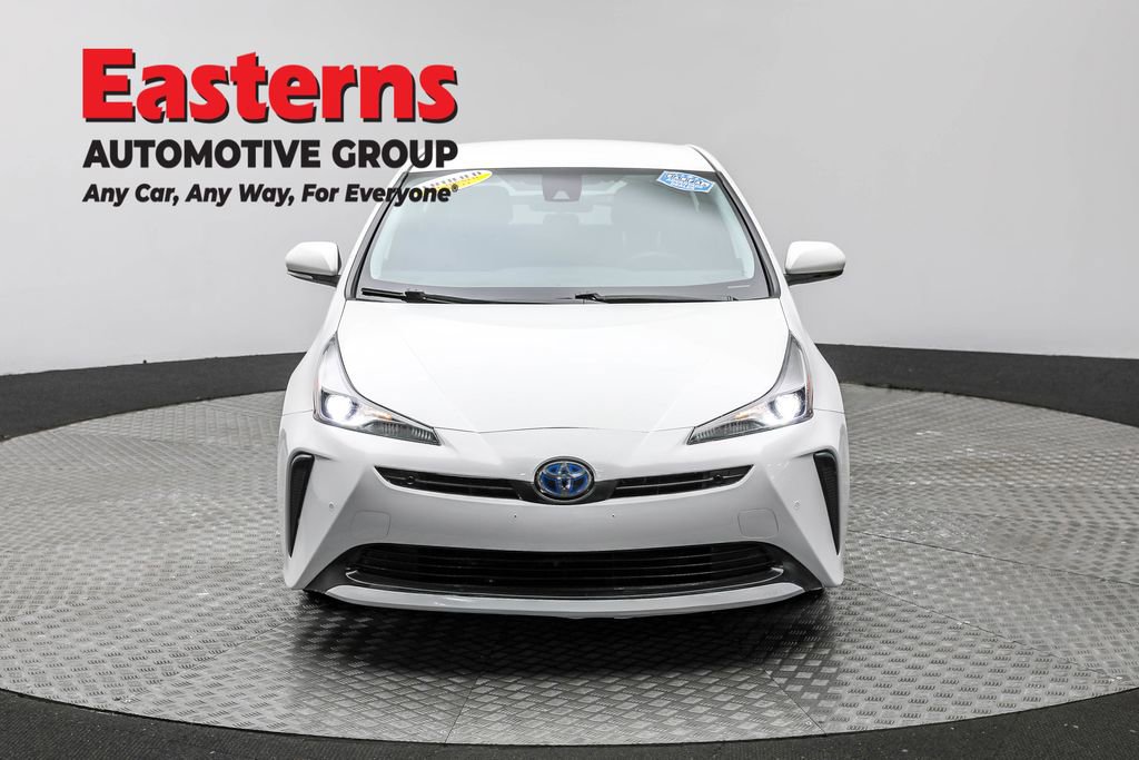 Used 2022 Toyota Prius LE image 2
