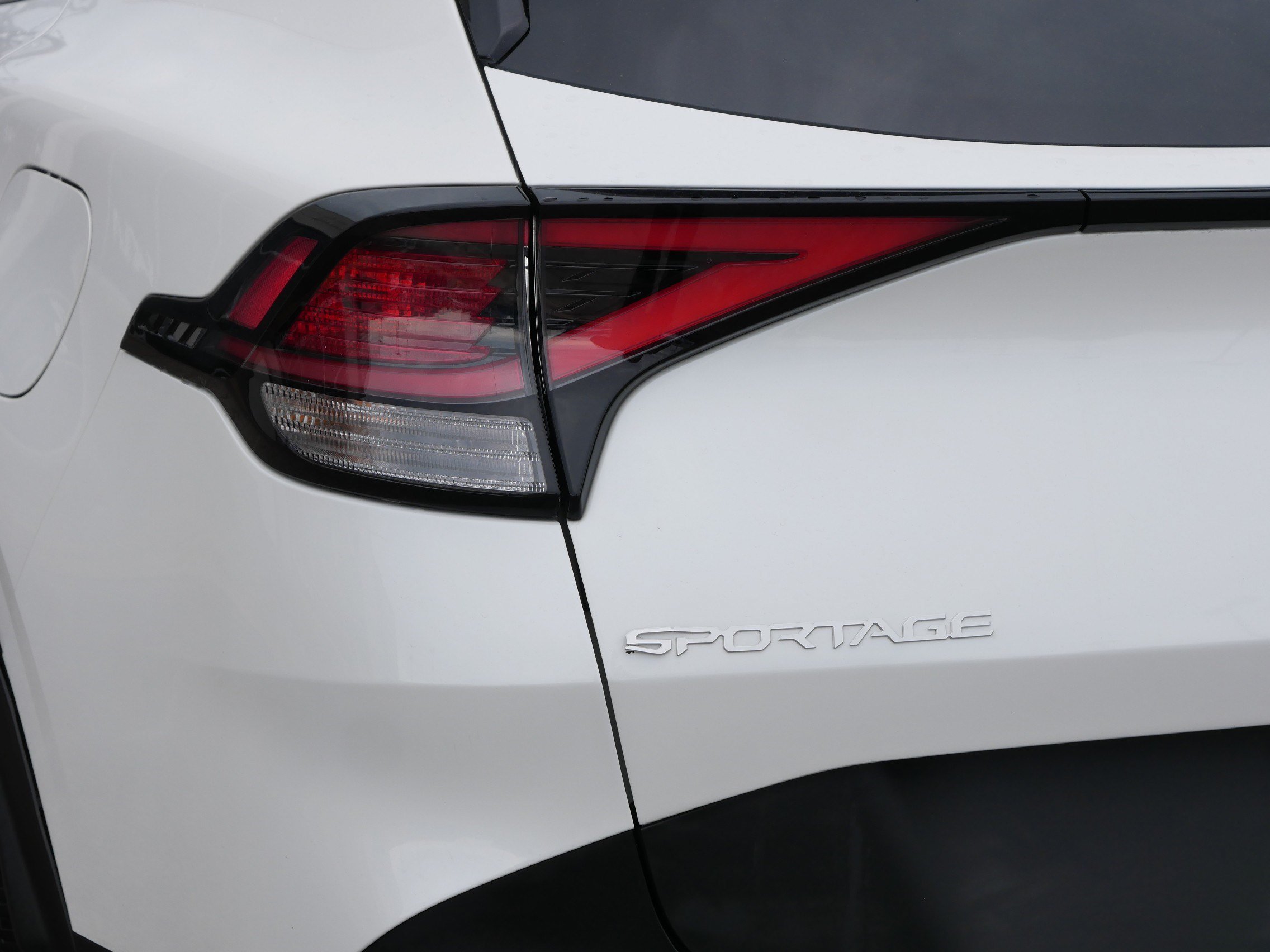 Certified 2023 Kia Sportage LX AWD/4WD image 17