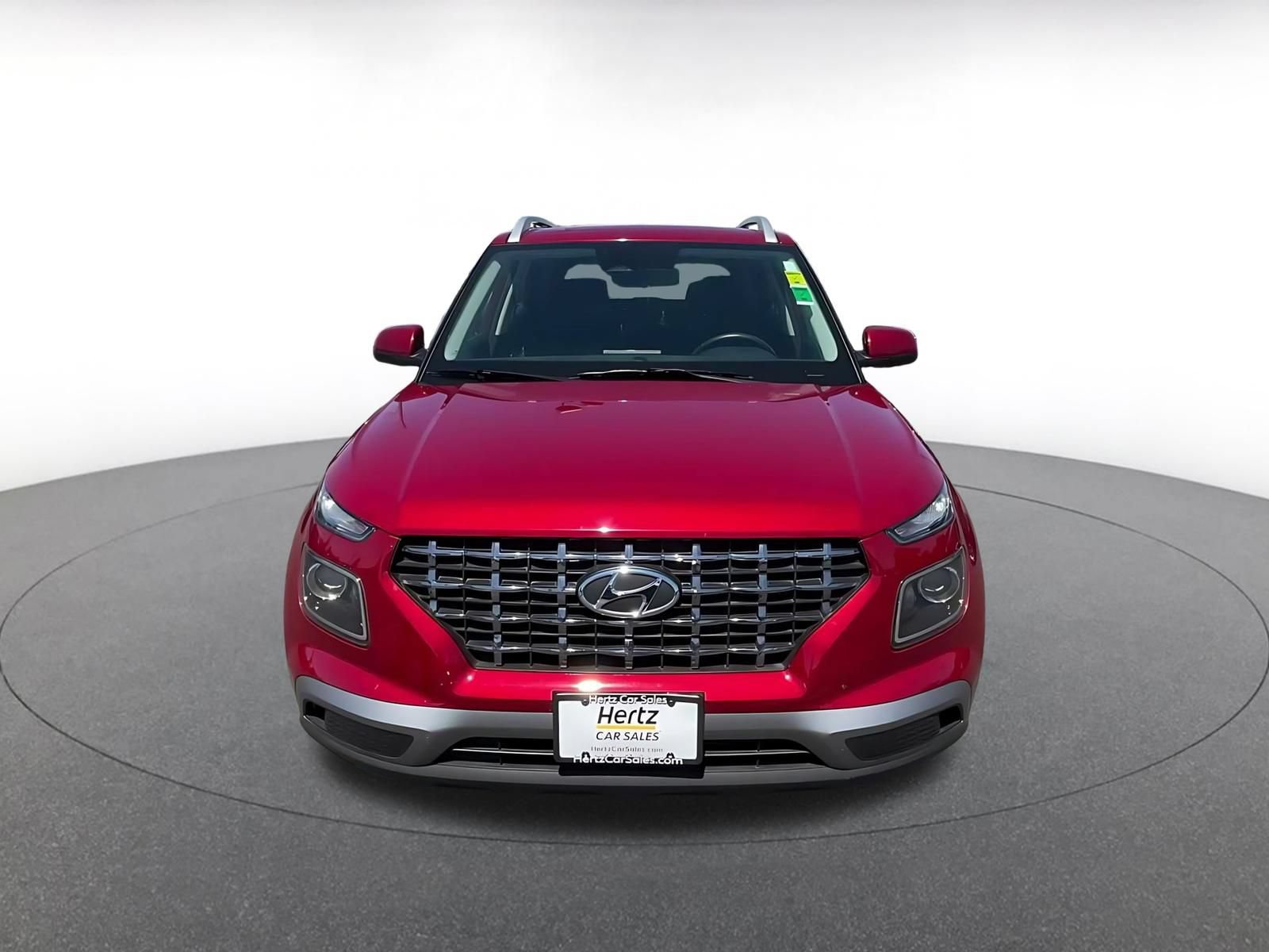 Used 2025 Hyundai Venue SEL FWD image 4