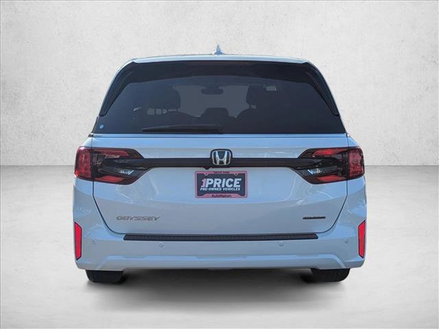 Certified 2025 Honda Odyssey Touring image 6