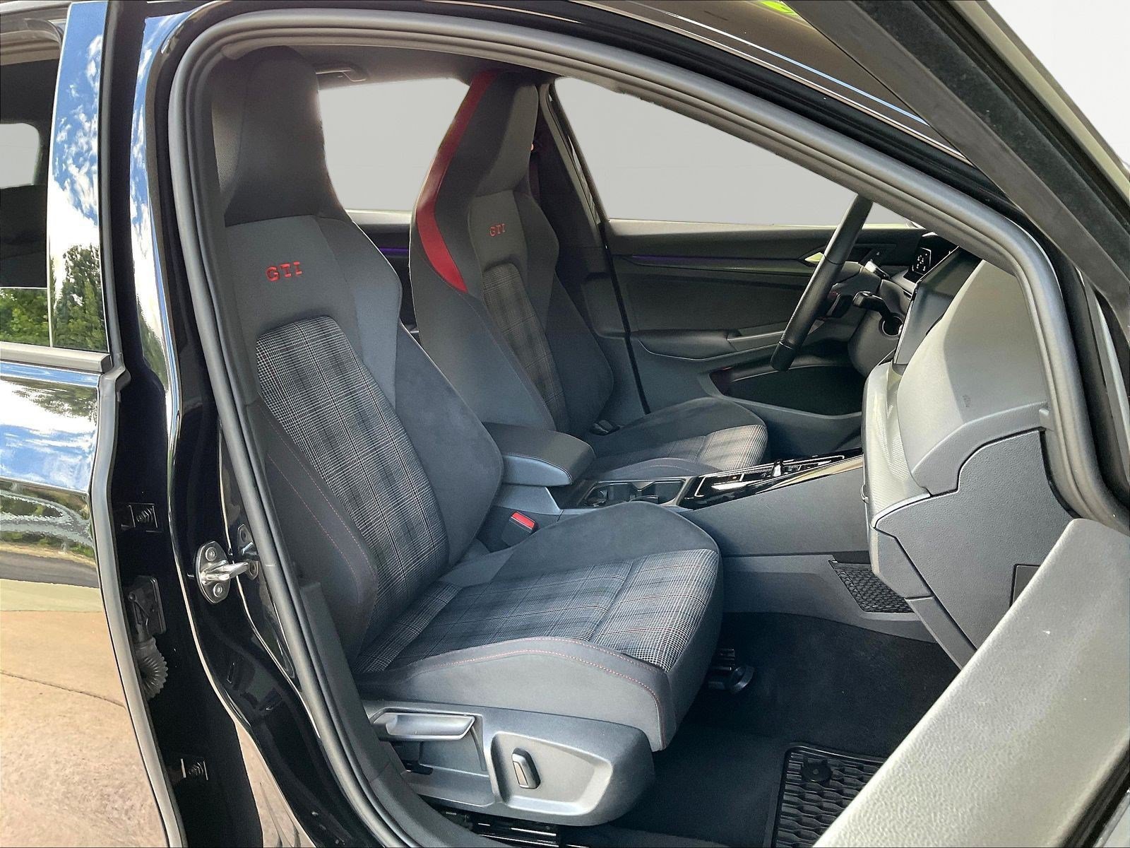 Used 2024 Volkswagen GTI S FWD image 29