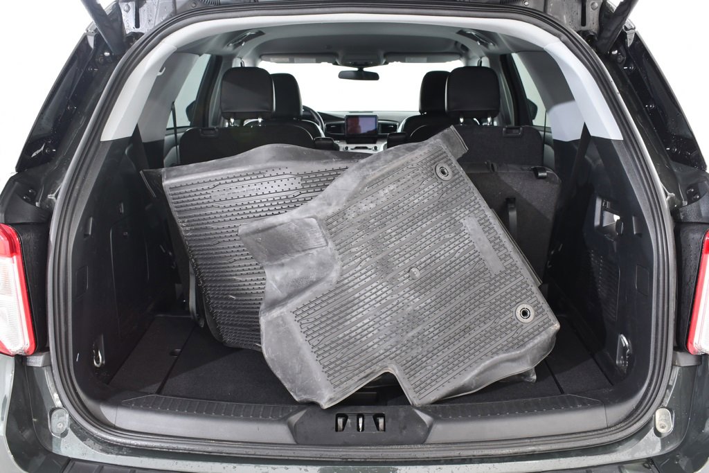 Used 2023 Ford Explorer XLT w/ Equipment Group 202A image 21