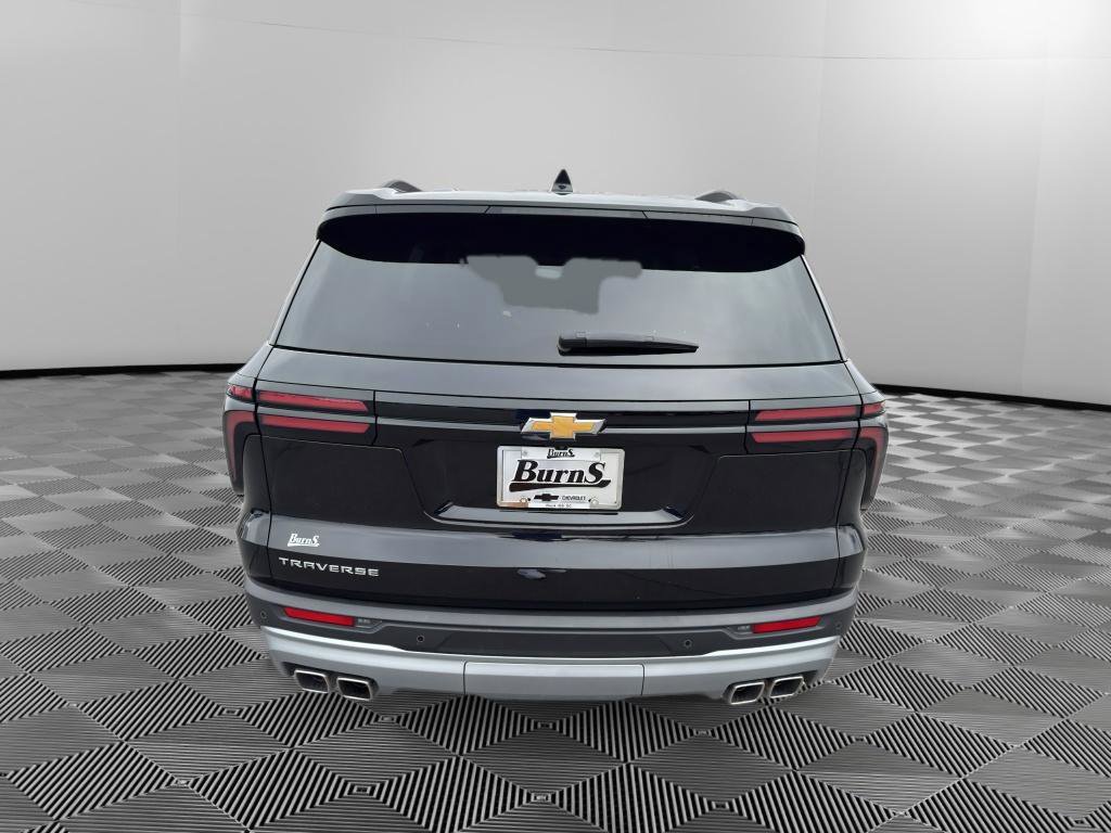 Used 2025 Chevrolet Traverse LT image 6