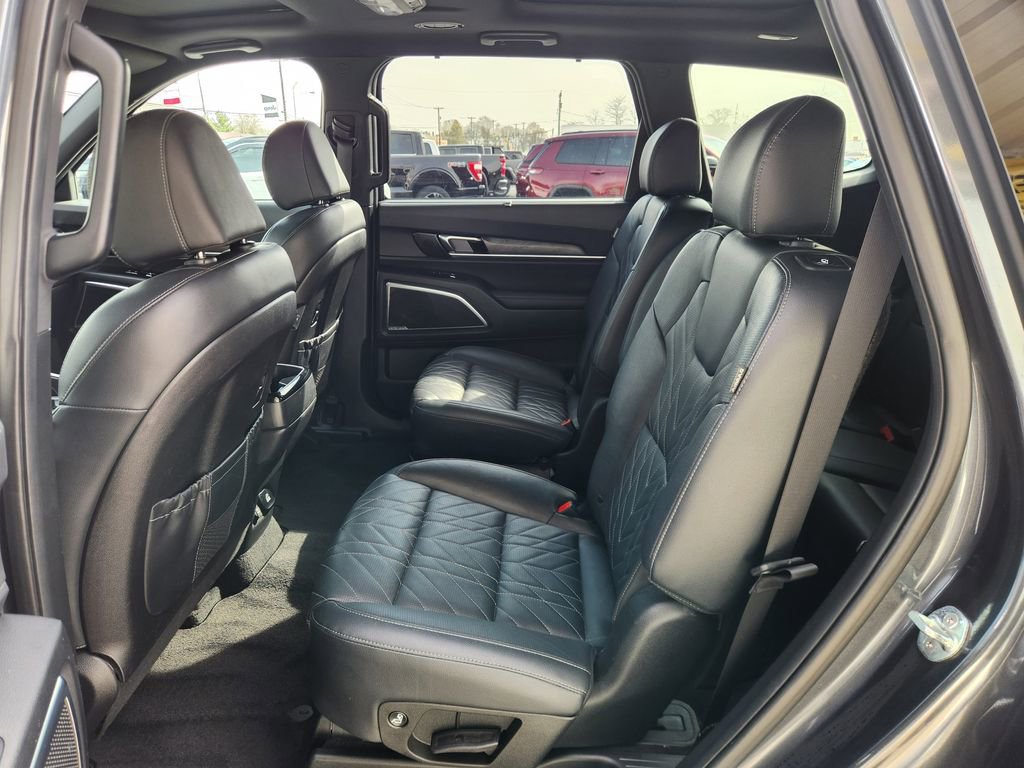 Used 2023 Kia Telluride SX AWD/4WD image 16