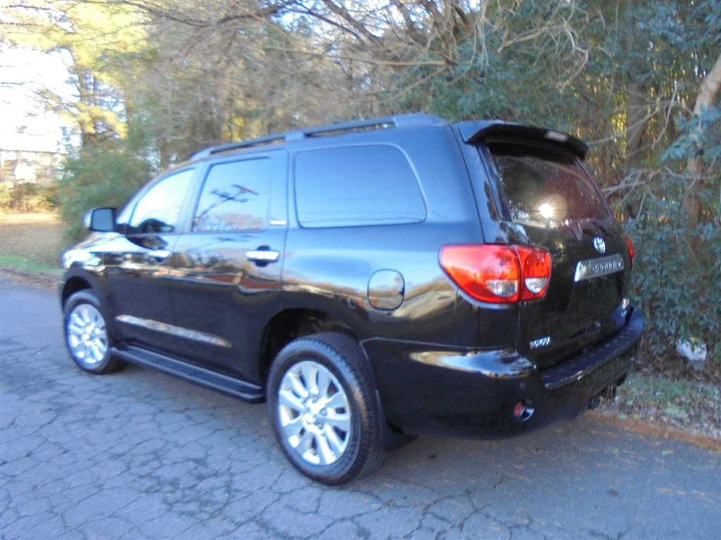 Used 2012 Toyota Sequoia Platinum image 3