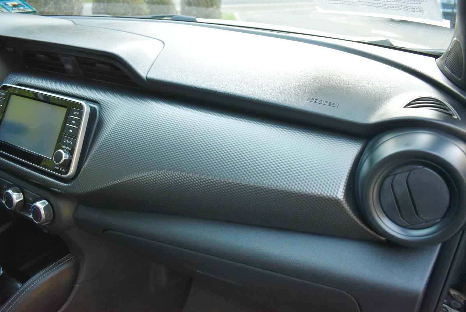 Used 2018 Nissan Kicks S FWD image 43