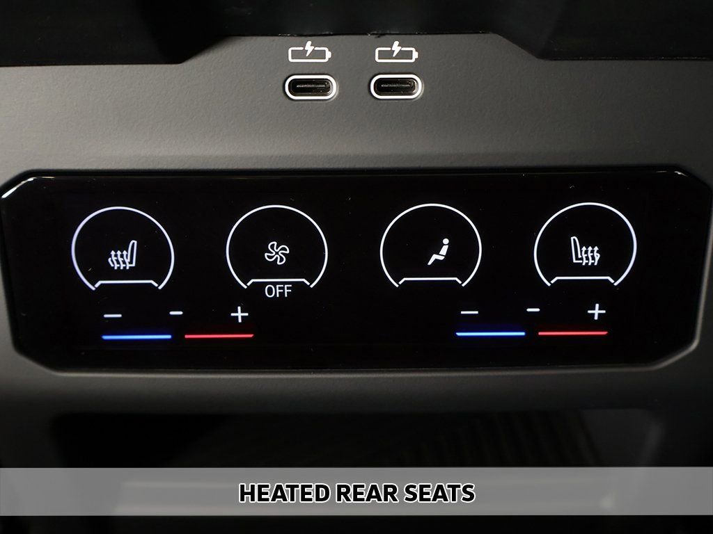 Used 2025 BMW M5 Touring image 10