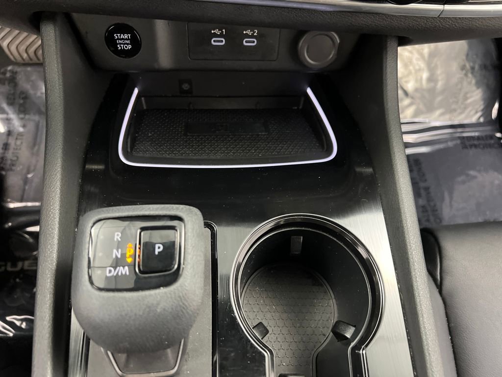 Used 2025 Nissan Rogue SL w/ Tech Package image 47