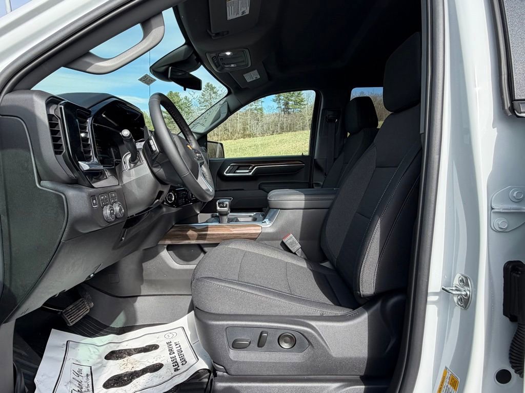 New 2026 Chevrolet Silverado 1500 LT image 24