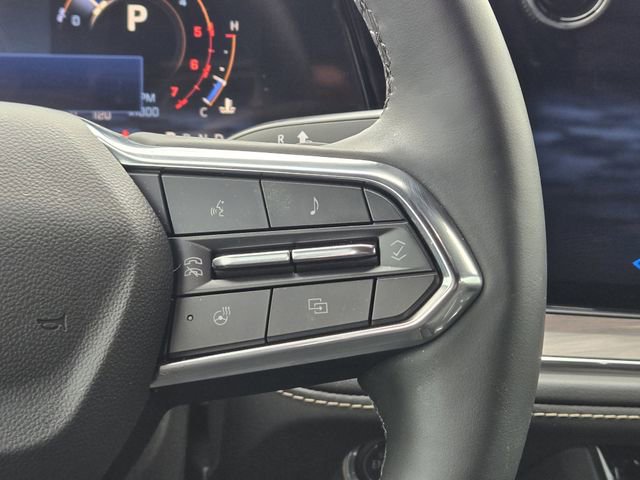 Used 2025 Chevrolet Suburban Premier image 28