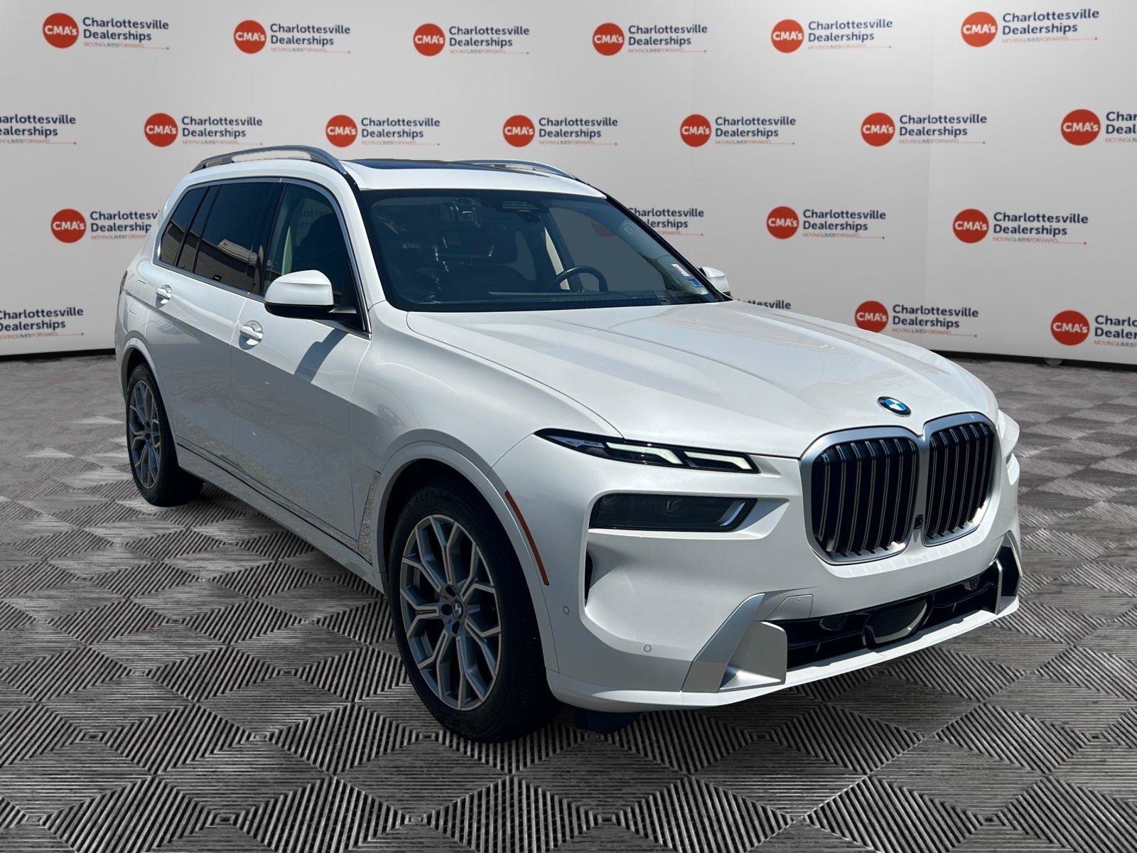 Used 2025 BMW X7 xDrive40i w/ Executive Package AWD/4WD image 7