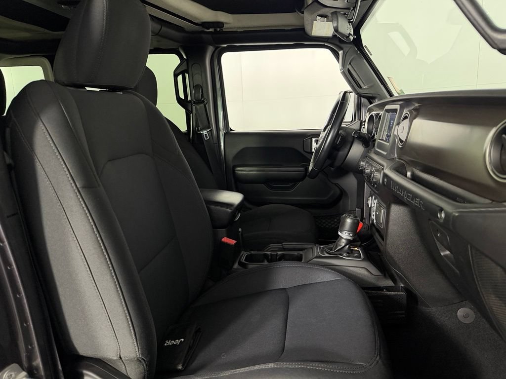 Used 2018 Jeep Wrangler Unlimited Sport S AWD/4WD image 30
