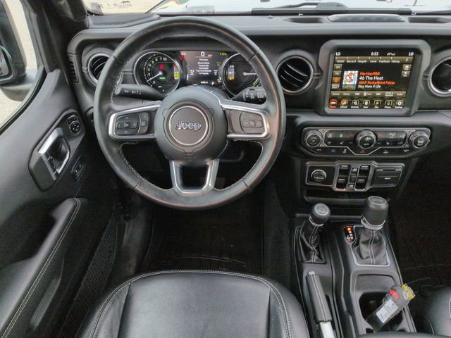 Certified 2022 Jeep Wrangler Unlimited Sahara w/ Cold Weather Group image 18