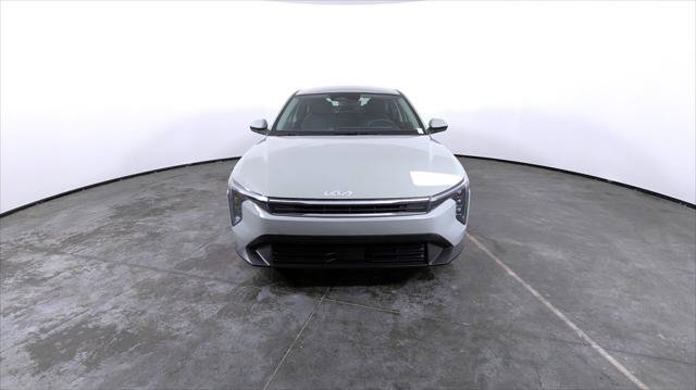 Used 2025 Kia K4 FWD image 9