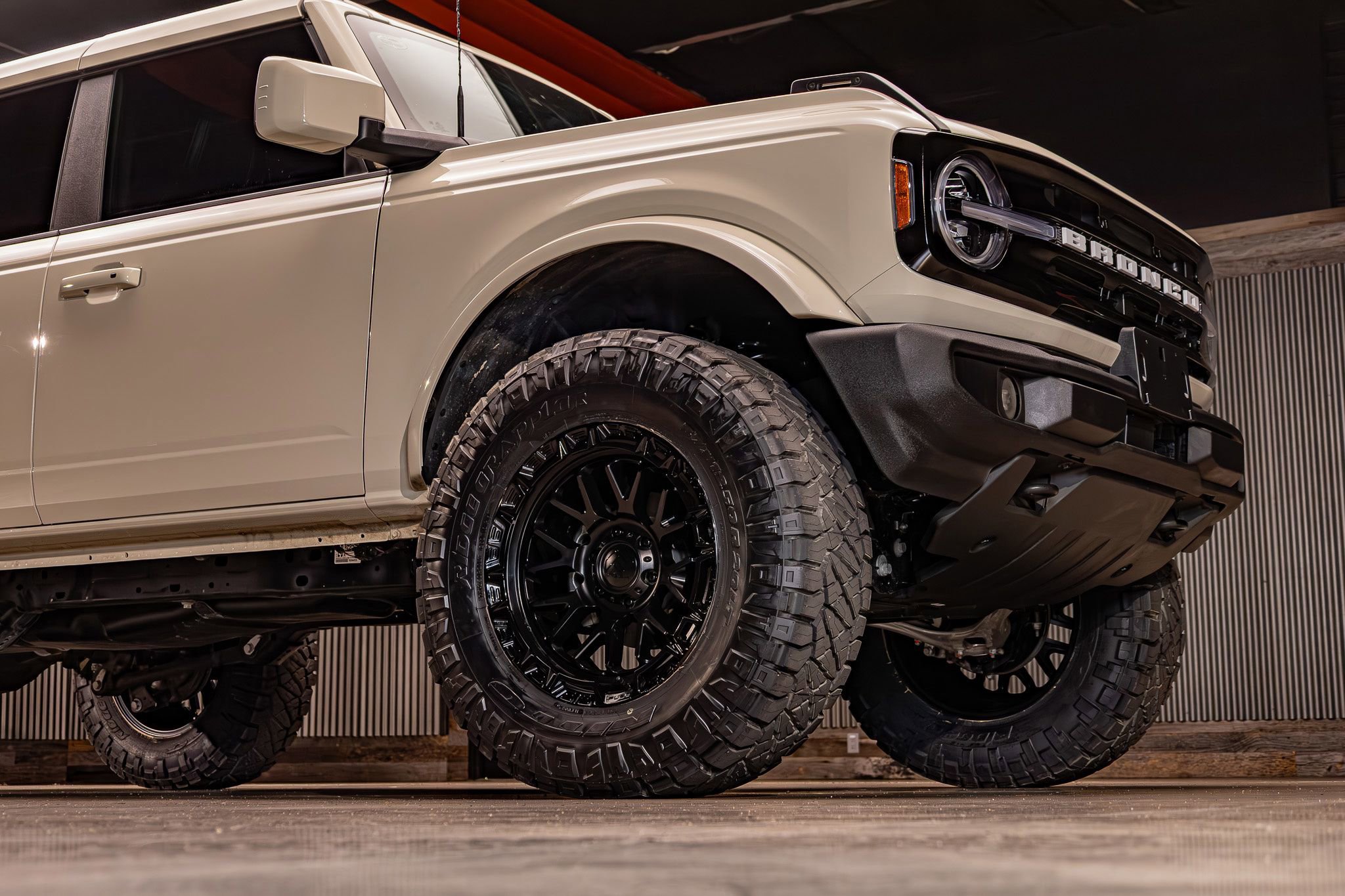 Used 2025 Ford Bronco Outer Banks image 12