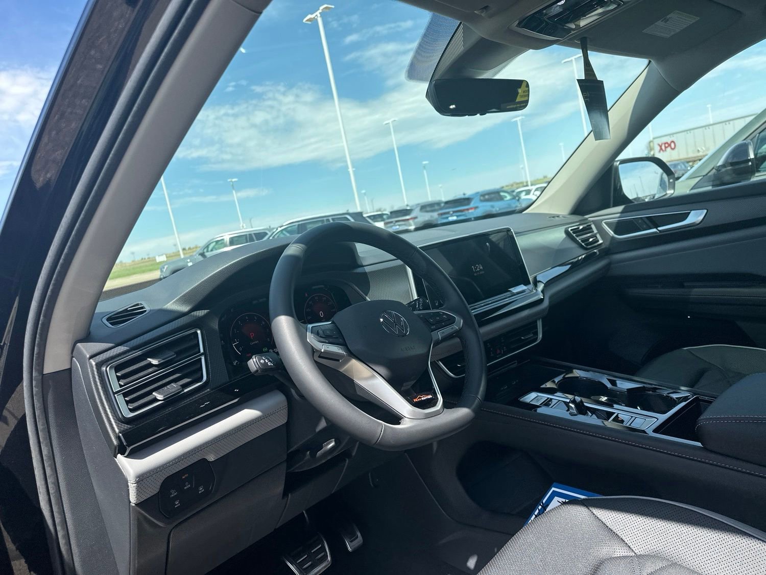 New 2026 Volkswagen Atlas Peak Edition AWD/4WD image 12