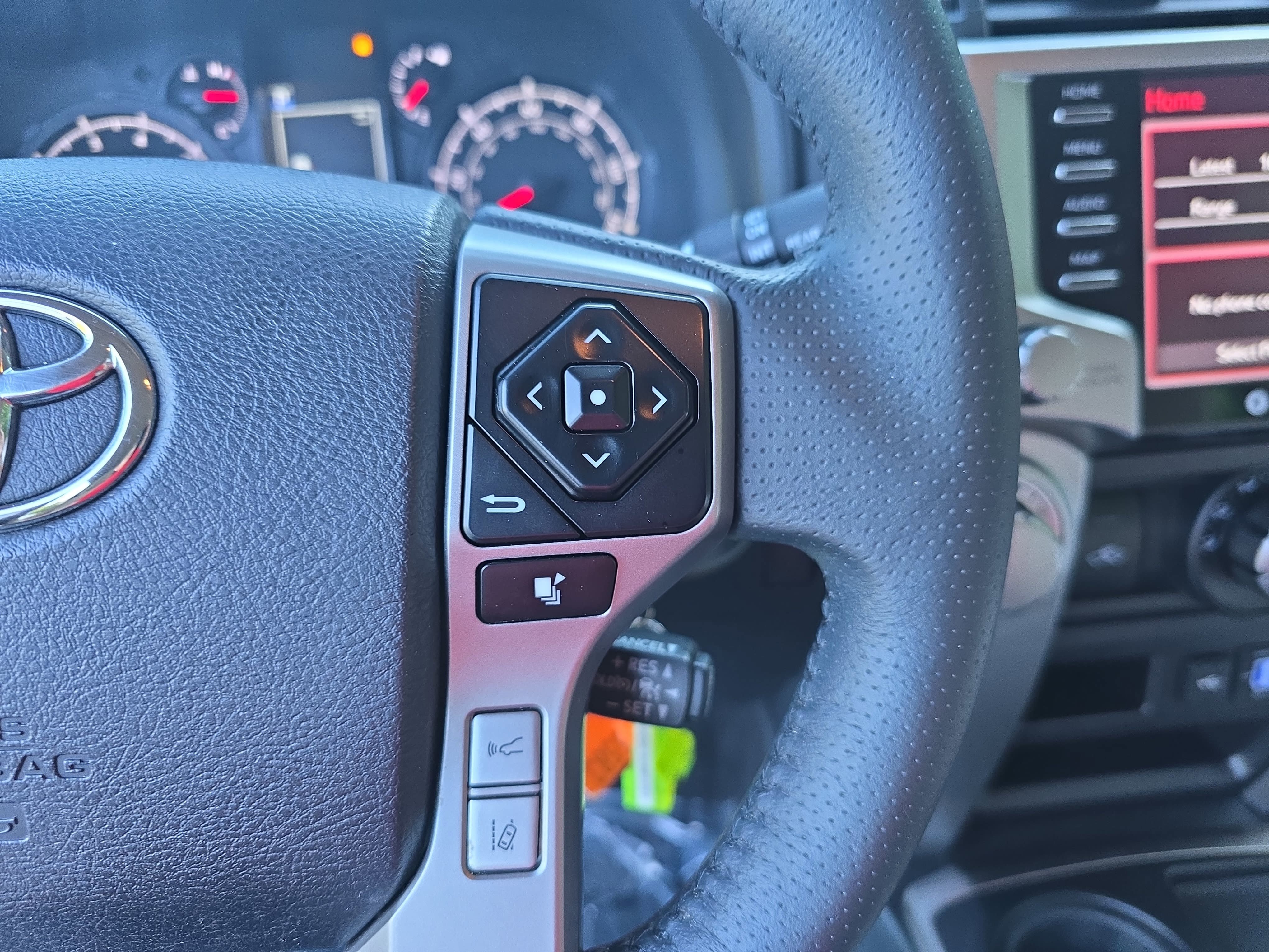 Certified 2020 Toyota 4Runner SR5 RWD image 17