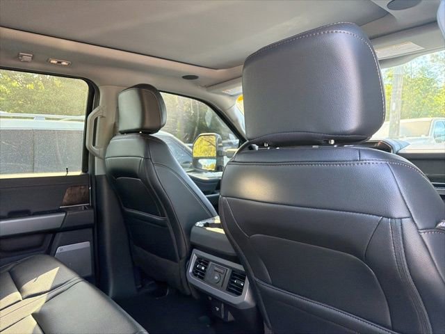 Used 2025 Ford F350 Lariat w/ Lariat Ultimate Package image 17