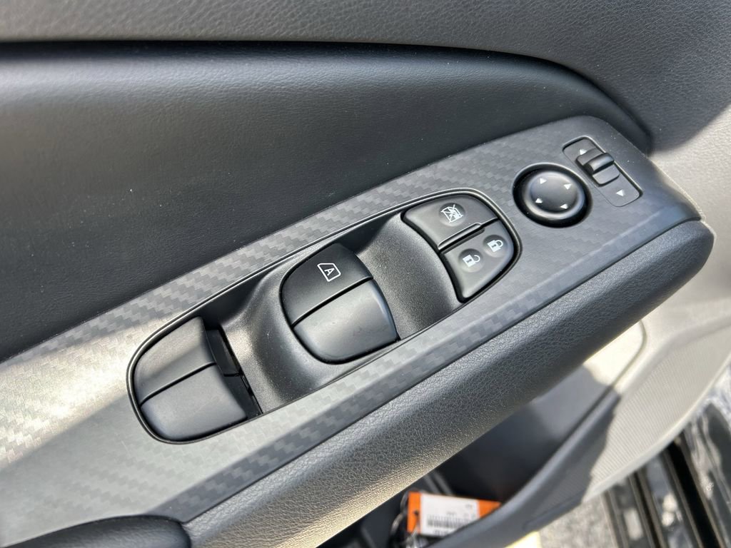 Used 2025 Nissan Altima 2.5 S image 17