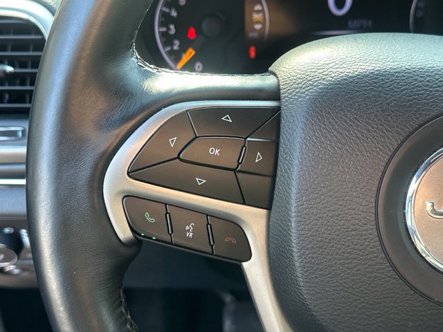 Used 2019 Jeep Grand Cherokee Limited w/ Luxury Group II AWD/4WD image 11