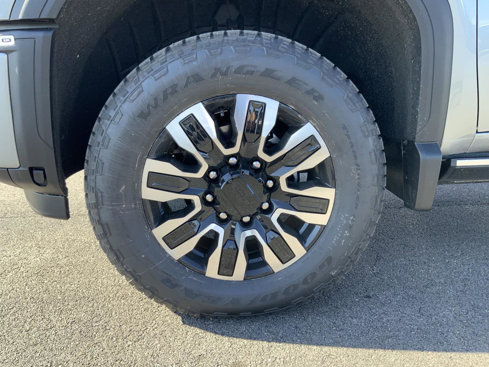 New 2026 GMC Sierra 3500 Denali Ultimate image 28