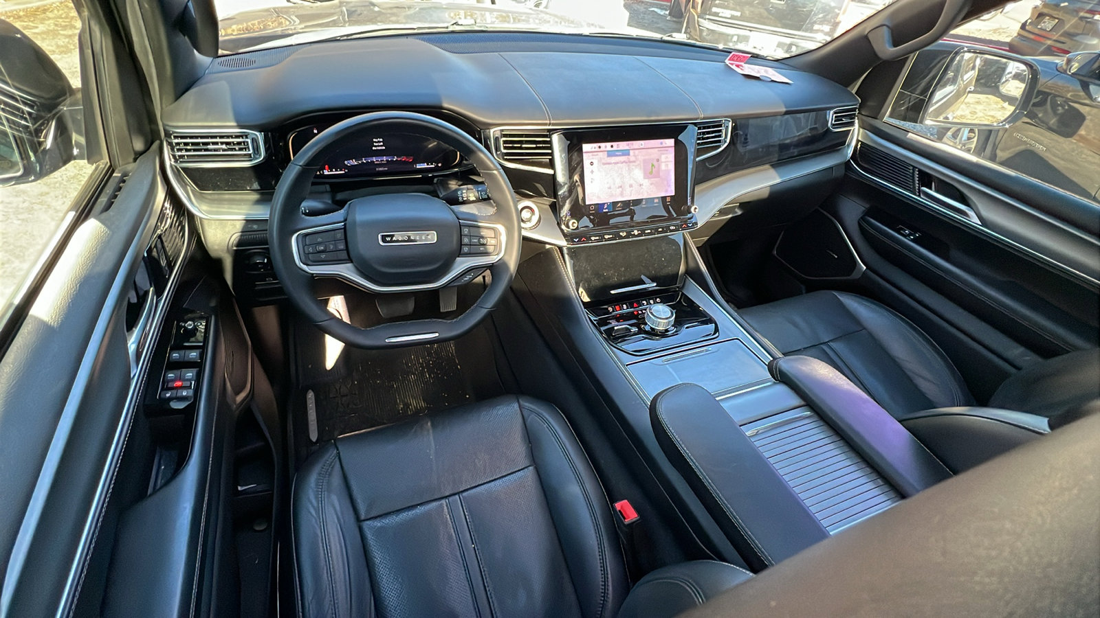 Used 2023 Jeep Wagoneer Series II image 27