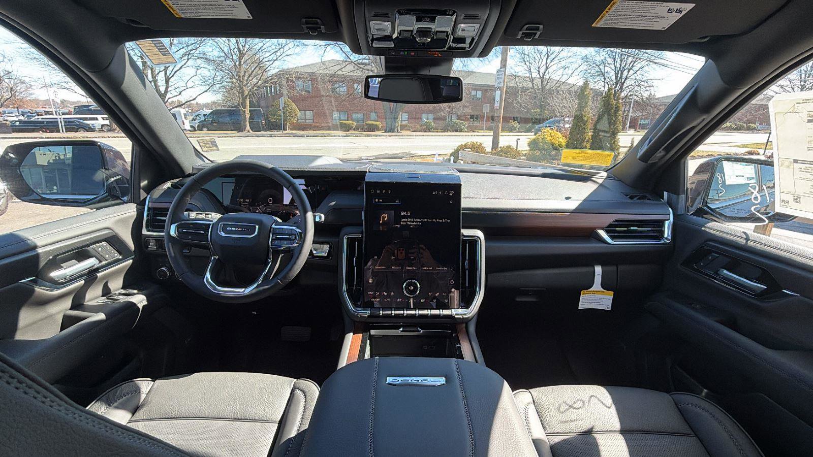 New 2026 GMC Yukon Denali image 38