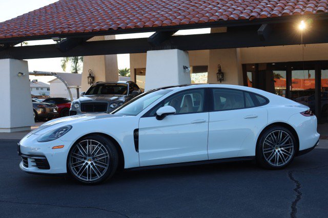 Used 2020 Porsche Panamera 4 AWD/4WD image 5