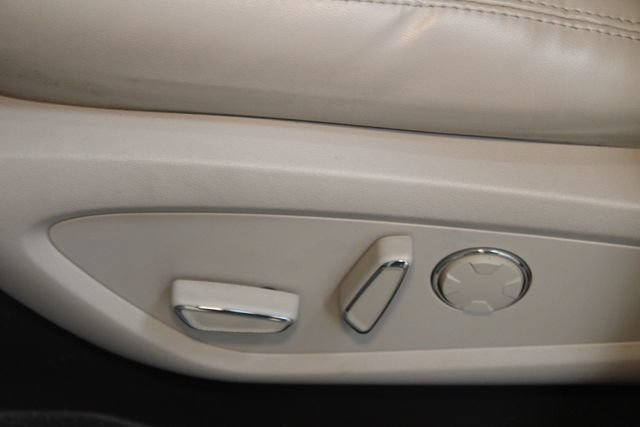 Used 2019 Lincoln MKC Select w/ Select Plus Package AWD/4WD image 19